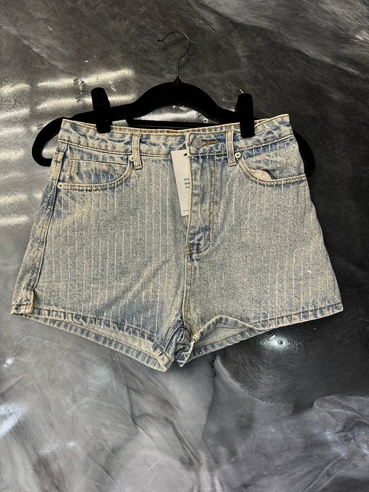 Fallen diamond denim shorts